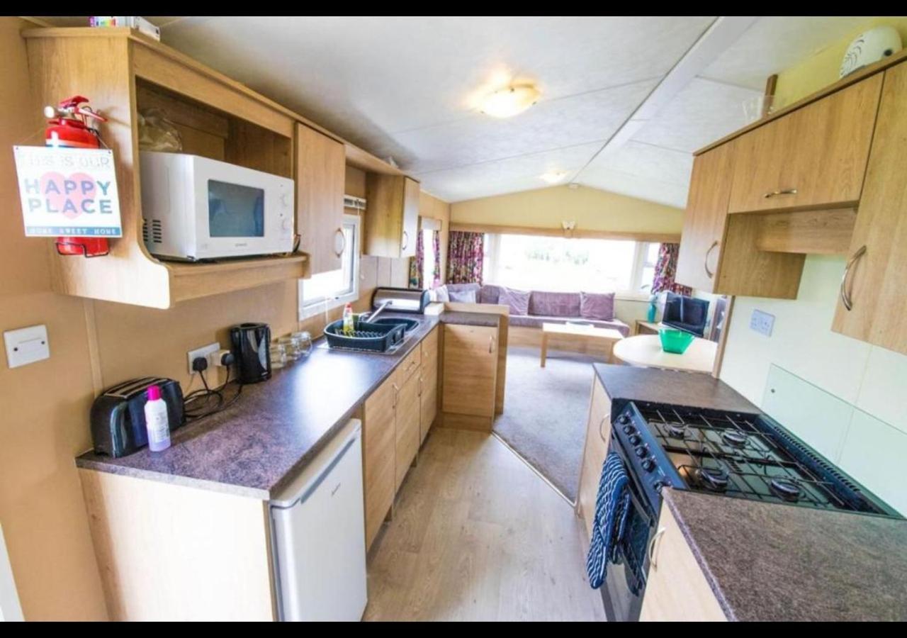 Sbl70 - Camber Sands Holiday Park - Sleeps 8 - Close Swimming Pools And Facilities - Private Parking Exterior foto