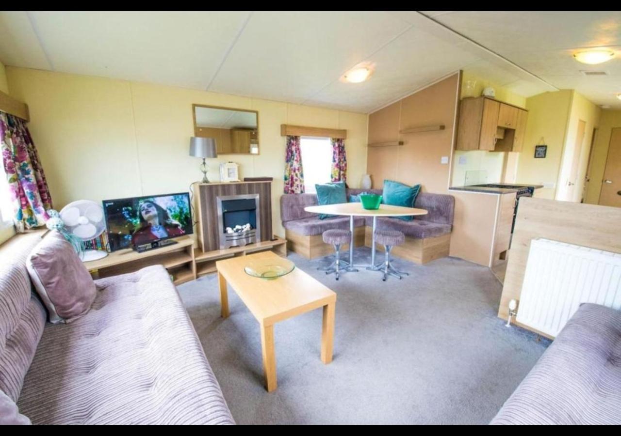 Sbl70 - Camber Sands Holiday Park - Sleeps 8 - Close Swimming Pools And Facilities - Private Parking Exterior foto
